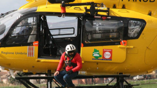 Incidente tra auto e furgone a Panicale: ferito grave portato in ospedale con l'elisoccorso