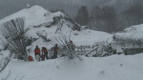 strage rigopiano processo perugia