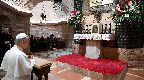 La linea di Papa Leone XIV parte dall'Umbria. Il messaggio ai vescovi italiani: "Prevenire gli abusi e fine del servizio ordinario a 75 anni"