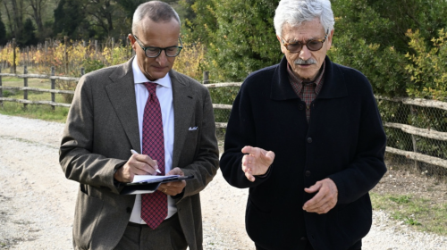 Un pomeriggio in casa D’Alema: "Vi racconto perché ho scelto di vivere nella campagna umbra"