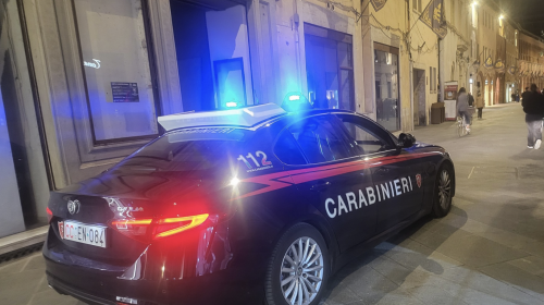 Foligno, 65enne ai domiciliari sorpreso con 55 grammi di cocaina: arrestato