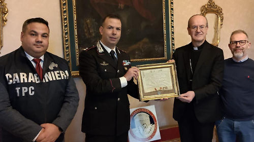 Restituita a Pesaro la bolla papale perduta di Clemente X: era stata messa in vendita alla fiera dell'antiquariato