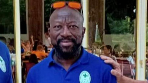 Investito e ucciso sul raccordo, l'ex poliziotto indagato: "Non pensavo fosse un uomo ma il muretto"