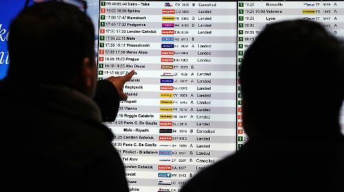 Odisse a Doha della perugina Alessia Galmacci: "Dieci ore di bus e l'incognita dei bombardamenti, non rischio la vita di mia figlia"