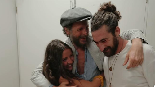 La coppia tifernate Gimo N'Giro riabbraccia Lorenzo Jovanotti in Australia: "Li ho invitati a teatro, siamo diventati amici"