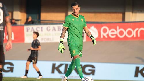 La Ternana va sotto, resta in 10 e poi &egrave; sfortunata: ko a Pesaro (1-0)