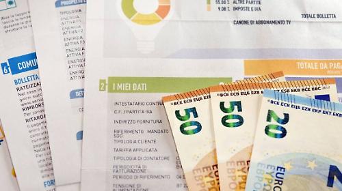 Carburanti, luce e gas: stangata da mezzo miliardo per gli umbri