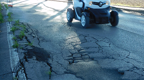 Buche, un vero calvario. Aci: "I cittadini sono disperati"