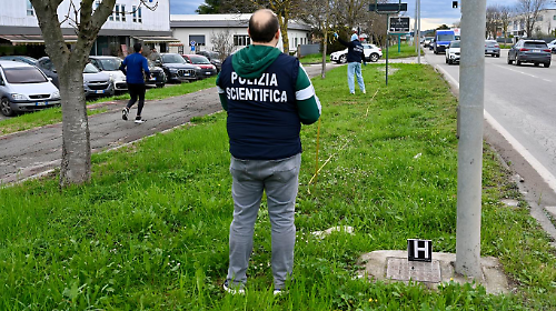 Rapina banca a Ponte San Giovanni con una pistola giocattolo e scappa con 9 mila euro in contanti: ai domiciliari un 47enne