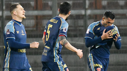 Perugia pronto per Pesaro: Megelaitis e Ladinetti in pole per la mediana. Intanto il Grifo lascia Frankie Garage