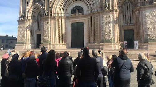 Il turismo umbro pi&ugrave; forte della guerra: per Pasqua tasso di riempimento delle strutture in linea con il 2025