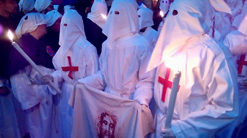 E' la notte della Via Crucis: gli appuntamenti nelle citt&agrave; e nei borghi dell'Umbria