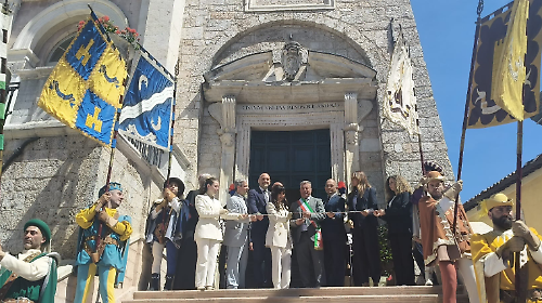 Taglio del nastro per il Palazzo Comunale di Norcia: &ldquo;Restituiamo un simbolo identitario&rdquo;