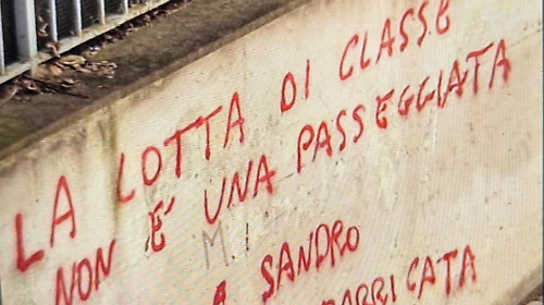 Spunta scritta tra via Mentana e via Bolletta per i due anarchici morti nell'esplosione a Roma