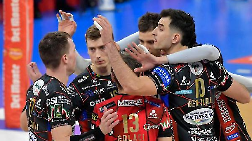 La spinta dei tifosi per la Sir Susa Scai: sold out per gara 1