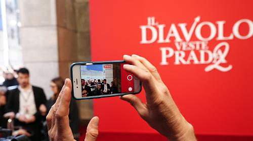 Il diavolo veste Prada 2, le curiosit&agrave; del film: le trattative con Meryl Streep, i cameo cancellati e i costumi "bocciati"