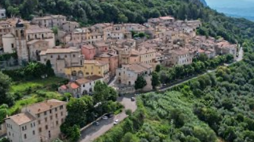 Contributi per sistemare le case: nuova opportunit&agrave; per il borgo di Cesi