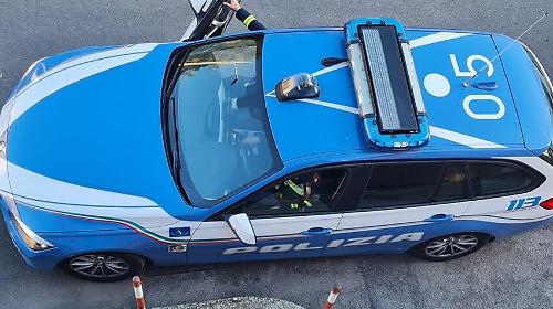 Terni, nella cantina di via Curio Dentato ammassata refurtiva. La Polizia scopre deposito con oggetti collegati a denunce di furto