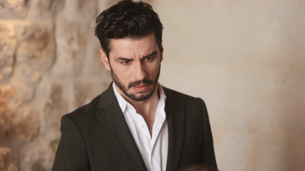 La notte nel cuore, stasera in tv su Canale 5: Melek accetta la proposta di  Cihan. Le anticipazioni - Corriere dell'Umbria