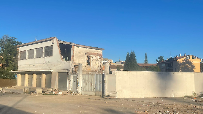 Addio all'edificio del vecchio Sailor's di Ponte San Giovanni. Al suo posto un nuovo centro commerciale