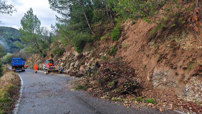 Terni, riaperta a senso unico alternato la strada Sp 4 Arronese. Eseguita ripulitura in emergenza
