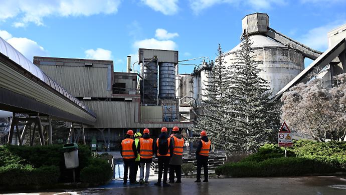 Maxi offerta di Vacchi per entrare in Colacem: sul piatto 450 milioni. Iniziato il countdown