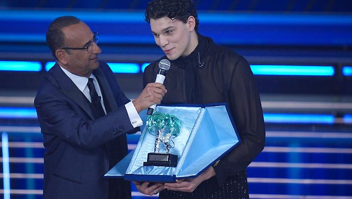 Nicol&ograve; Filippucci vincitore delle Nuove Proposte a Sanremo 2026: "E' un sogno, non ho parole". Video