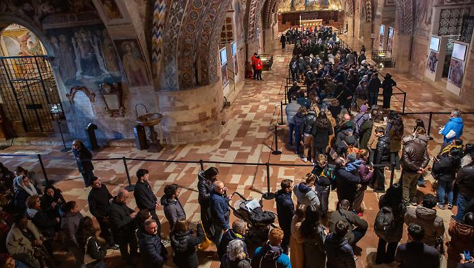 L'ostensione di San Francesco entra nell'ultima settimana: tutti gli appuntamenti