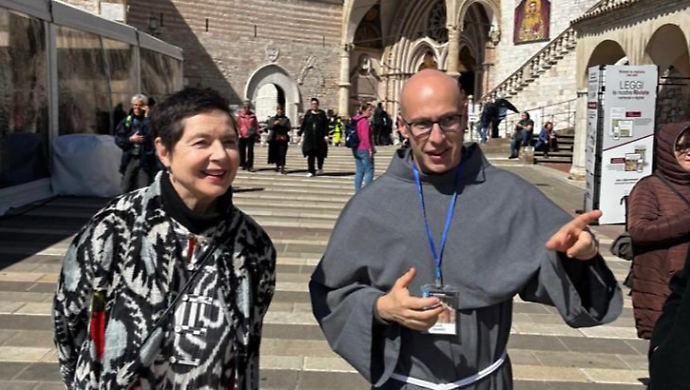 Isabella Rossellini in visita ad Assisi per rendere omaggio a San Francesco: &ldquo;Una giornata indimenticabile&rdquo;