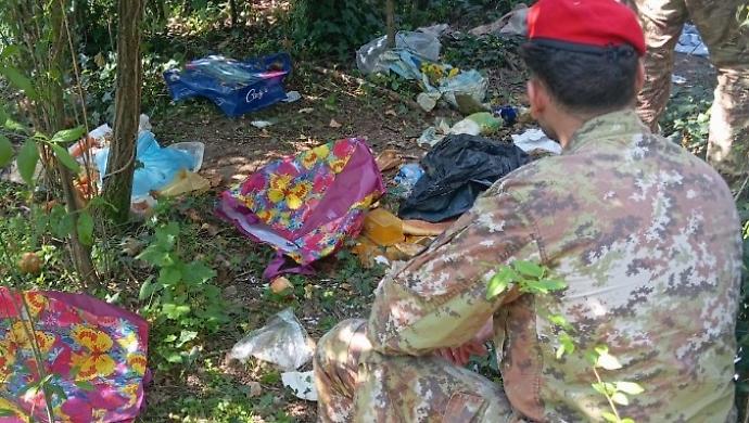 Narni, blitz nelle aree boschive a Castelchiaro e Erba Bigia: sequestrata droga e armi bianche. Due arresti