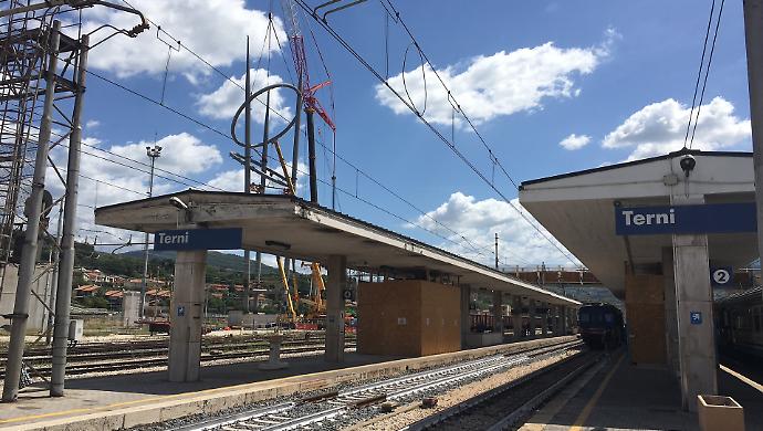 Sospesi i treni regionali Terni&ndash;L'Aquila per un mese: lavori di potenziamento sulla linea ferroviaria