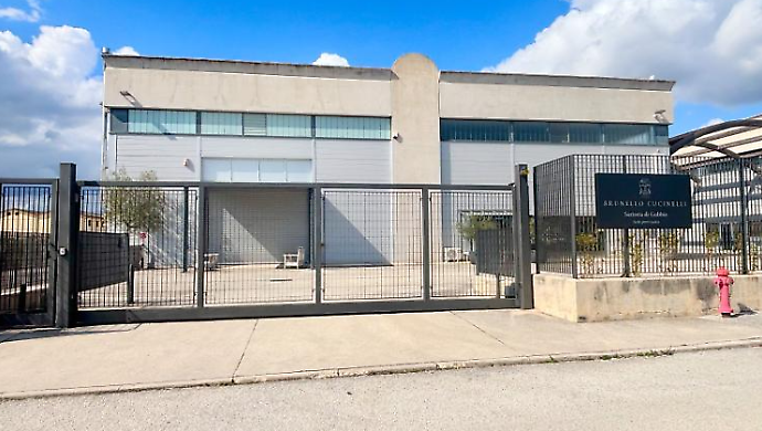 Furto alla Sartoria di Gubbio, ritrovato il furgone rubato per fuggire