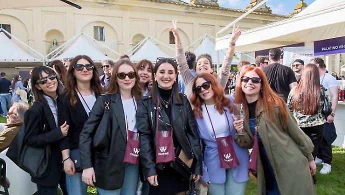 Si alza il sipario su Only Wine, Citt&agrave; di Castello accoglie gli amanti del vino in una tre giorni di calici e bellezza