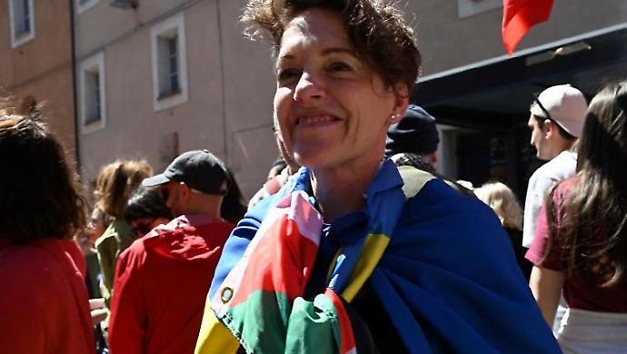 Una Festa della Liberazione tra le polemiche a Perugia: il No alla bandiera ucraina e l'assenza del prefetto all'inaugurazione della targa