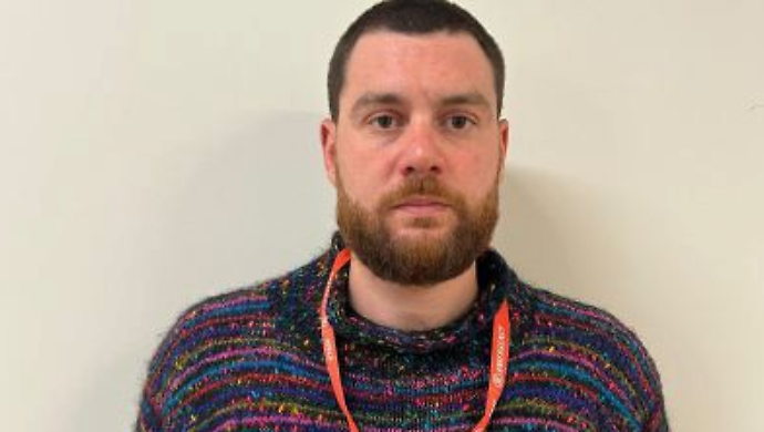 L&rsquo;appello di Andrea Pauselli, impegnato con Emergency in missioni umanitarie: &ldquo;Aiutiamo chi vive nei luoghi martoriati dalla guerra&rdquo;