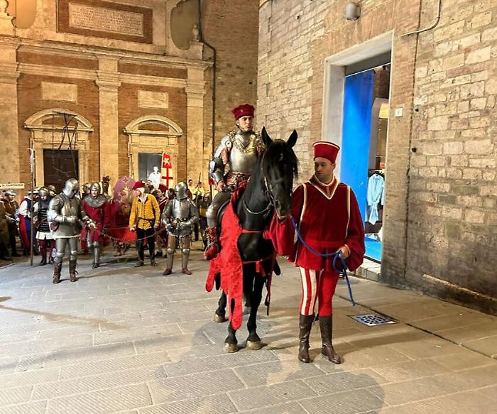 Perugia 1416, il tiro con l'arco e l'ingresso di Braccio Fortebracci: le foto della prima giornata 