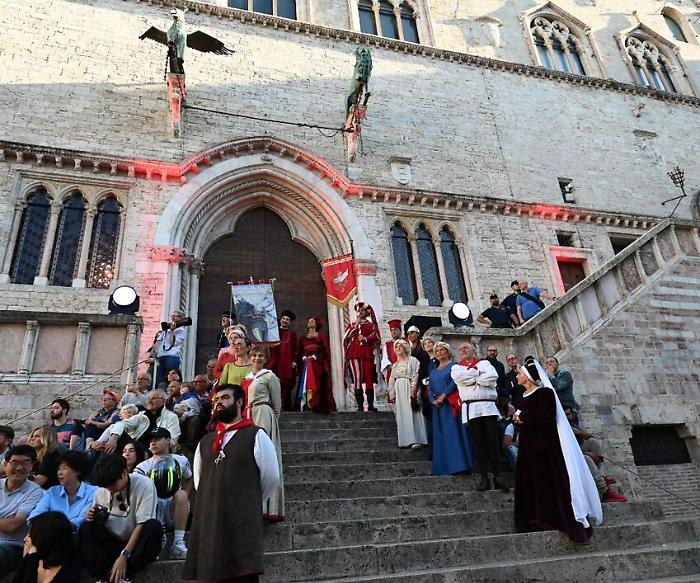 Perugia 1416, il tiro con l'arco e l'ingresso di Braccio Fortebracci: le foto della prima giornata 