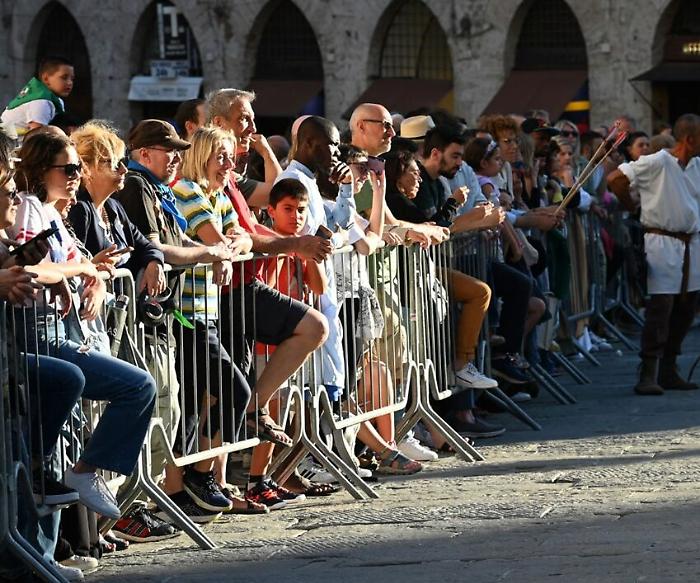 Perugia 1416, il tiro con l'arco e l'ingresso di Braccio Fortebracci: le foto della prima giornata 