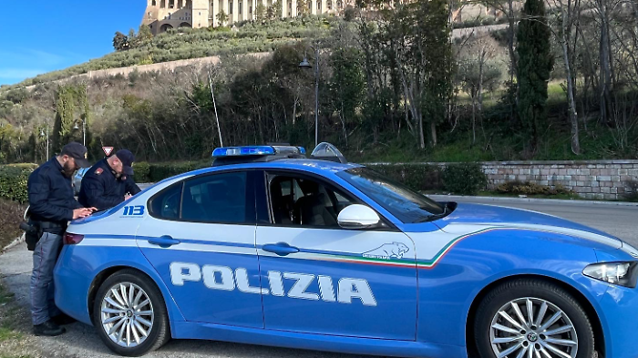 Bastia Umbra, gestore di un centro culturale nega l'alcol a un ubriaco e viene aggredito. Denunciato il cliente