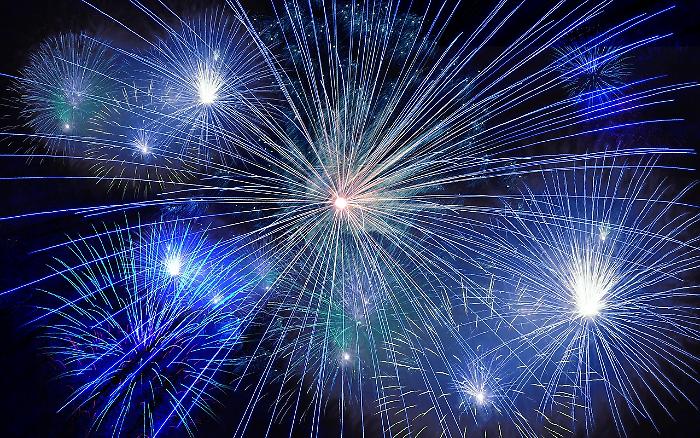 Capodanno a Perugia, niente spettacoli pirotecnici in centro. Ma dal Comune nessuna ordinanza anti botti