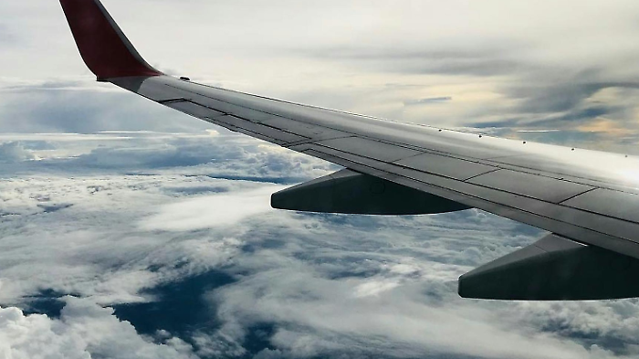 Brasile, aereo di linea diretto a San Paolo precipitato a Vinhedo: a bordo 62 persone