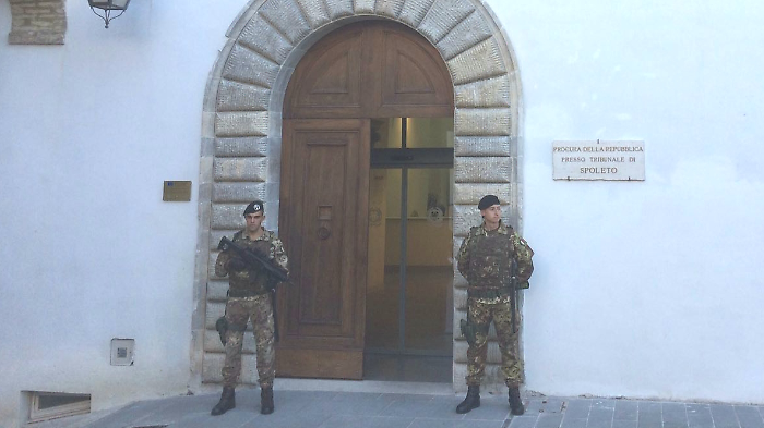 Cannara, non poteva stare in Italia ma sostava tranquillo in un locale. Avviate le pratiche per l'espulsione per un marocchino 