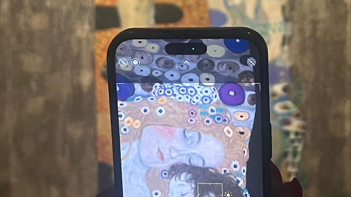 Umbria, quasi in 30 mila alla corte de Le tre età di Gustav Klimt. Di chi sarà il prossimo capolavoro a Perugia?