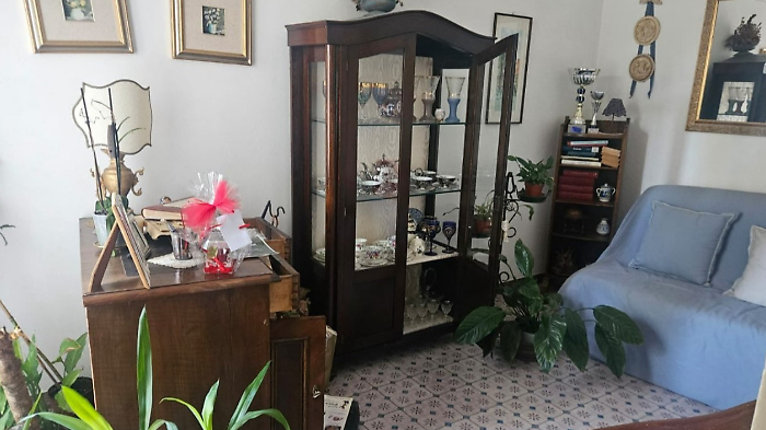 Gubbio, furto in una villa di una pensionata. I ladri hanno rubato oro, gioielli e soldi: bottino da oltre 50 mila euro