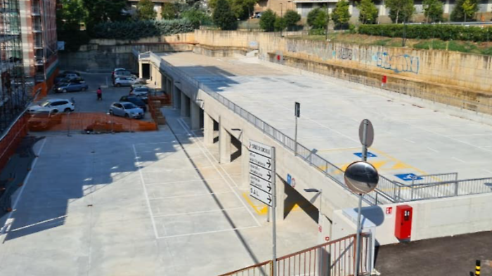 parcheggio ellera