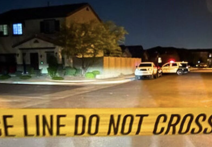 Muore a 4 anni dimenticata nell'auto dai genitori. La temperatura nel Suv era di 54 gradi. Tragedia in Arizona