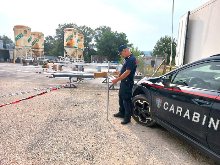 Sequestrata a Narni attività di verniciatura abusiva, denunciata la titolare