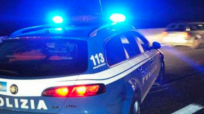 Bandito ferito dallo sparo di un poliziotto dopo l'inseguimento in A1: ricoverato a Perugia