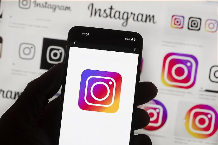 Meta, addio ai filtri di bellezza su Facebook e Instagram: ecco le motivazioni 