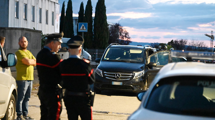 Morto bambino di 7 anni investito dal padre, ascoltati due testimoni: "Tutto in pochi secondi". Madre sotto choc ricoverata
